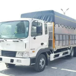 Dịch vụ thay Kính chắn gió xe tải Hyundai 15 tấn tận nơi