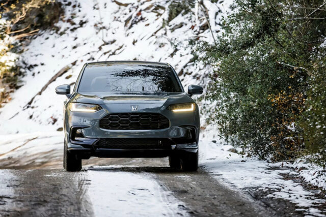 Thay Kính Chắn Gió Xe Honda HR-V