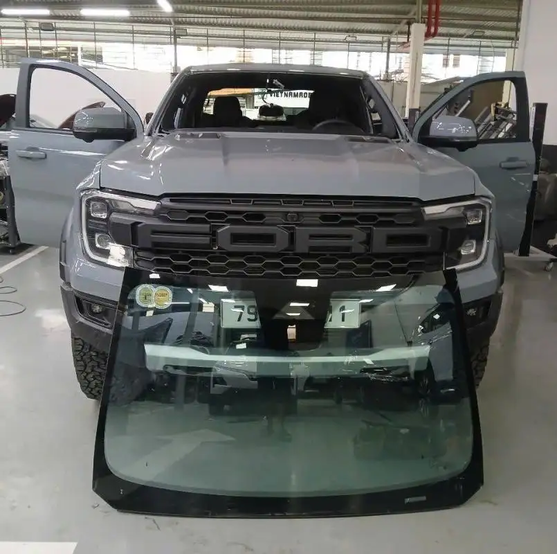 Thay Kính Ô Tô Giá Rẻ Sài Gòn