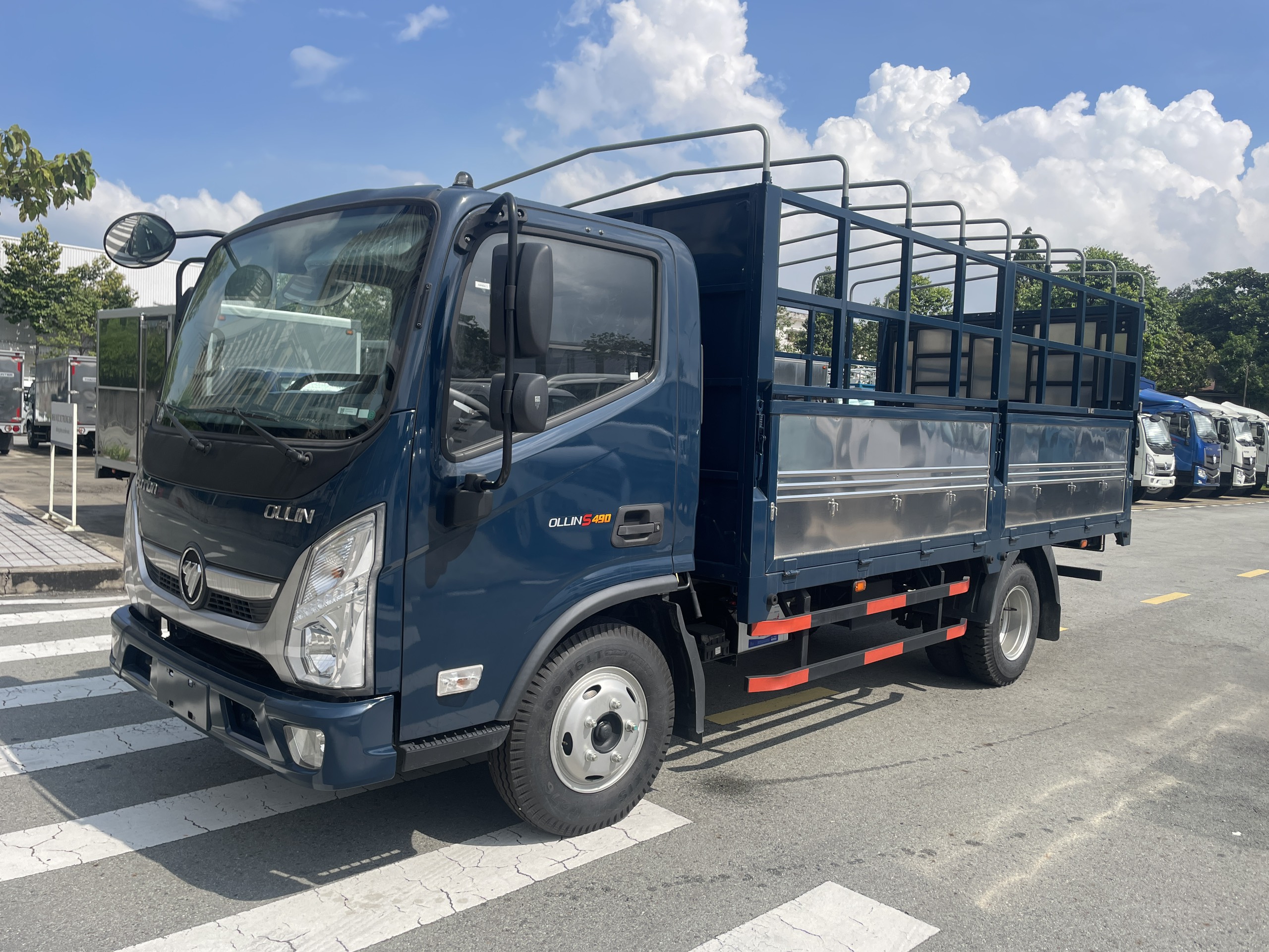 Thay Kính chắn gió xe tải Thaco Ollin