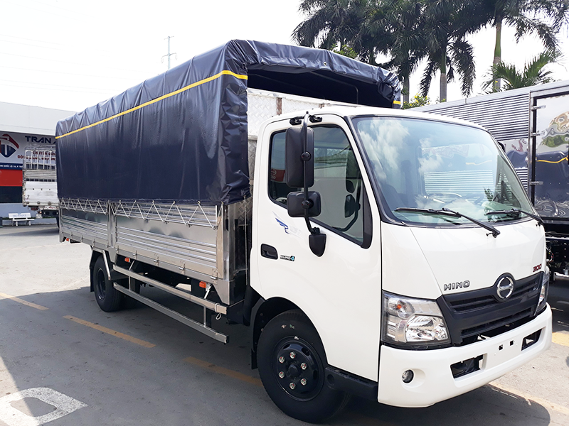 thay-kinh-chan-gio-xe-tai-hino-3-5-tan thay Kính chắn gió xe tải Hino 3.5 tấn