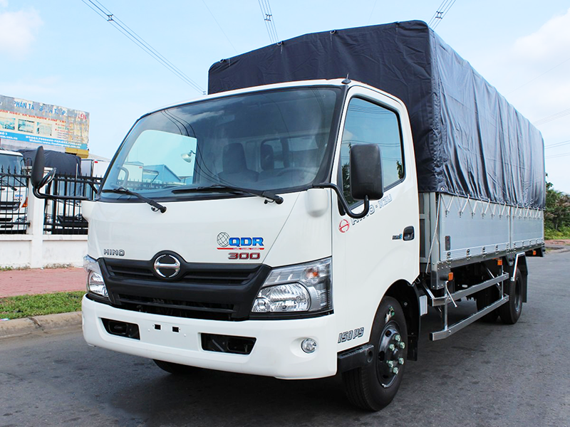 thay-kinh-chan-gio-xe-tai-hino-3-5-tan thay Kính chắn gió xe tải Hino 3.5 tấn