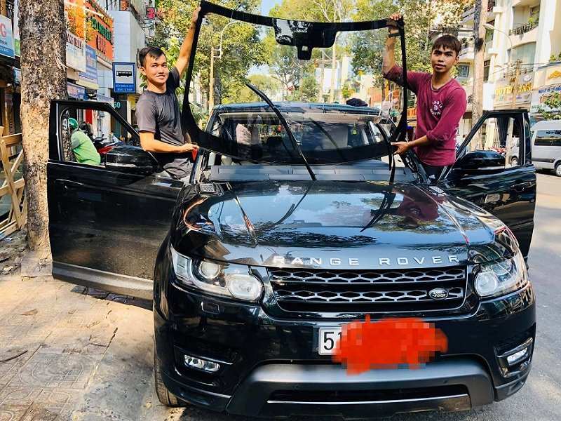thay-kinh-chan-gio-xe-o-to-toyota-granvia Thay Kính Chắn Gió Xe Ô tô Toyota Granvia