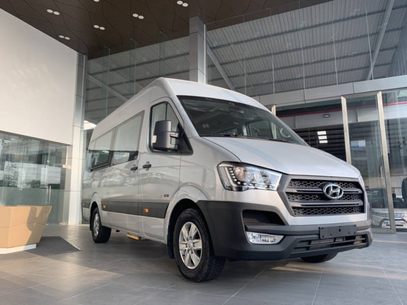 thay-kinh-chan-gio-xe-oto-hyundai-solati Thay Kính Chắn Gió Xe Oto Hyundai Solati
