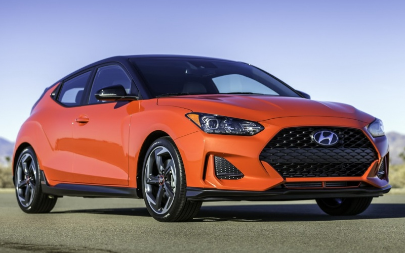 thay-kinh-chan-gio-xe-hyundai-veloster Thay Kính Chắn Gió Xe Hyundai Veloster