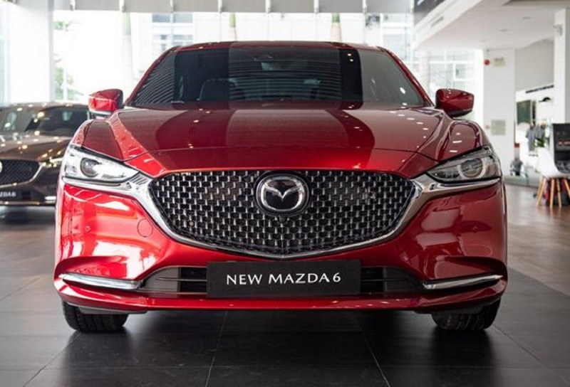 thay-kinh-chan-gio-xe-oto-mazda-6 Thay Kính Chắn Gió Xe Oto Mazda 6