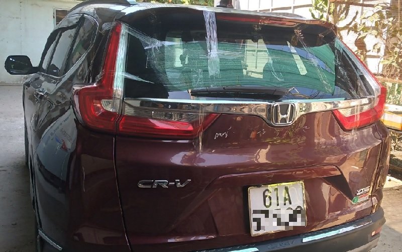 thay-kinh-chan-gio-xe-oto-mazda-929 Thay Kính Chắn Gió Xe Oto Mazda 929