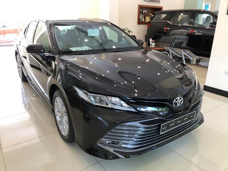 thay-kinh-chan-gio-xe-toyota-camry Thay Kính Chắn Gió Xe Toyota Camry