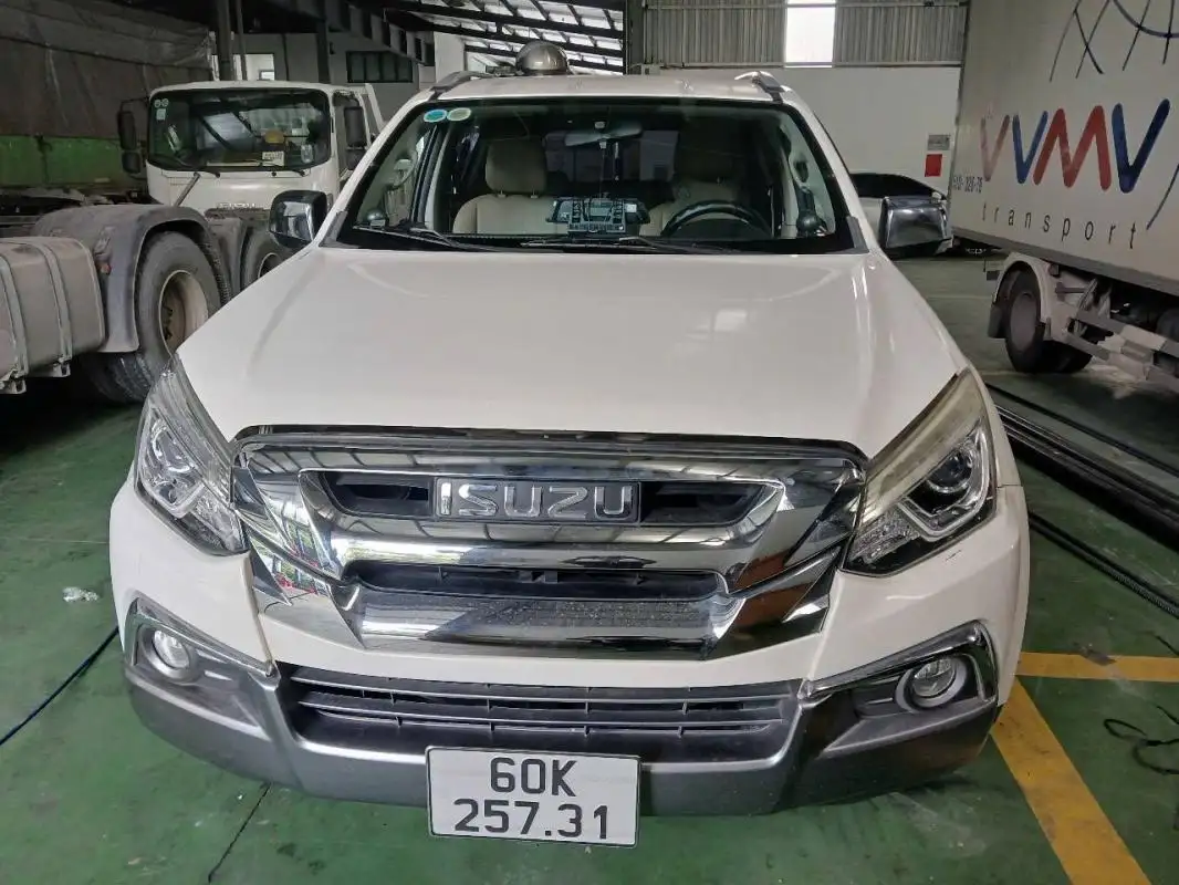 Thay Kính Ô Tô Mất Bao Lâu?