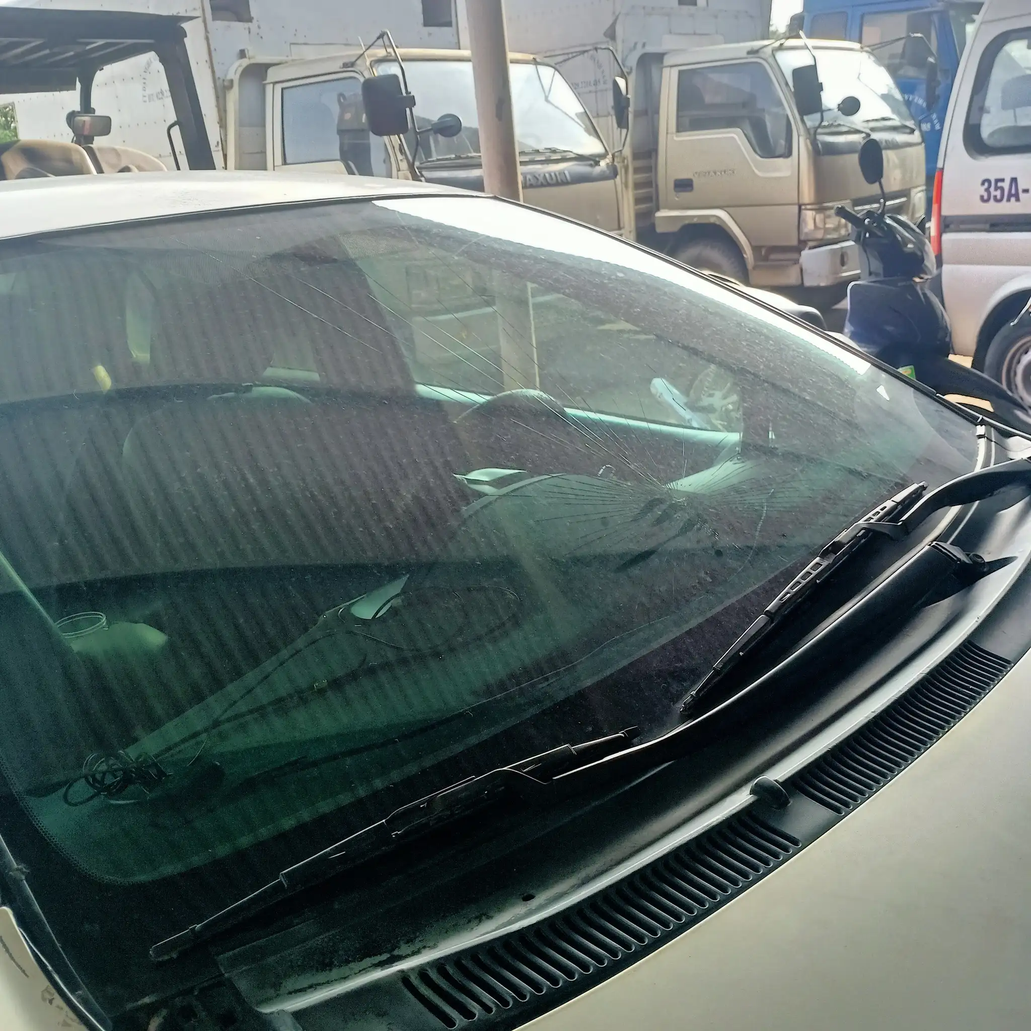 Thay Kính Ô Tô Tân Bình