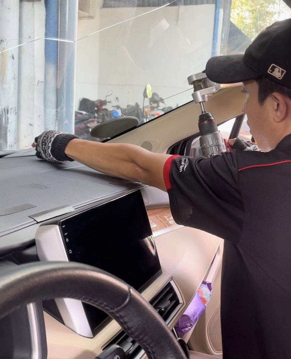 Thay Kính Ô Tô Quận 3 Thay Kính Ô Tô Quận 3