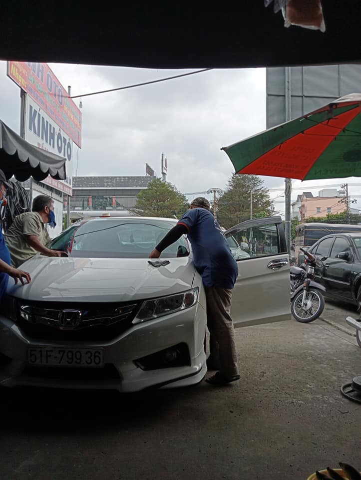 Thay Kính Ô Tô Quận 1 Thay Kính Ô Tô Quận 1