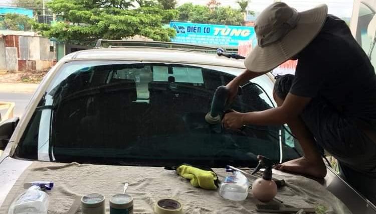 Thay Kính Ô Tô Gò Vấp Thay Kính Ô Tô Gò Vấp