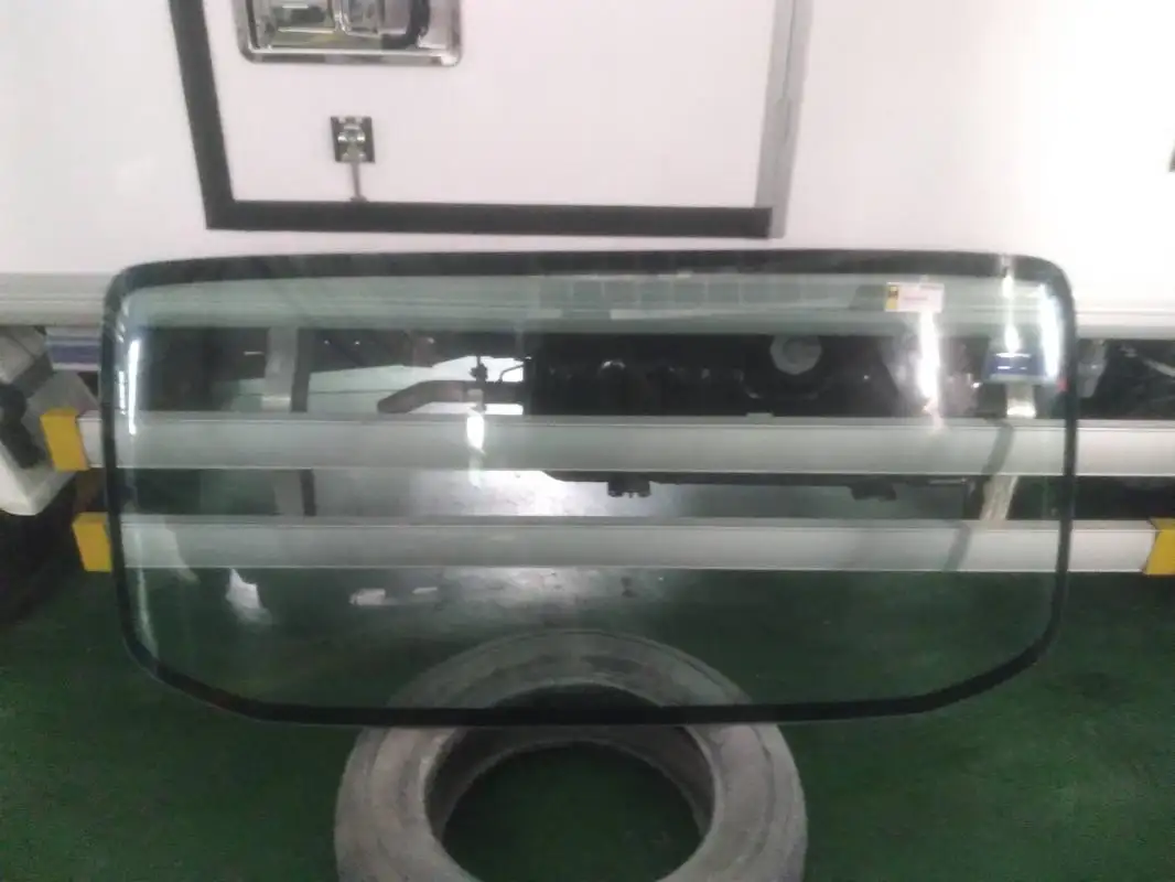 Thay Kính Ô Tô Mất Bao Lâu?