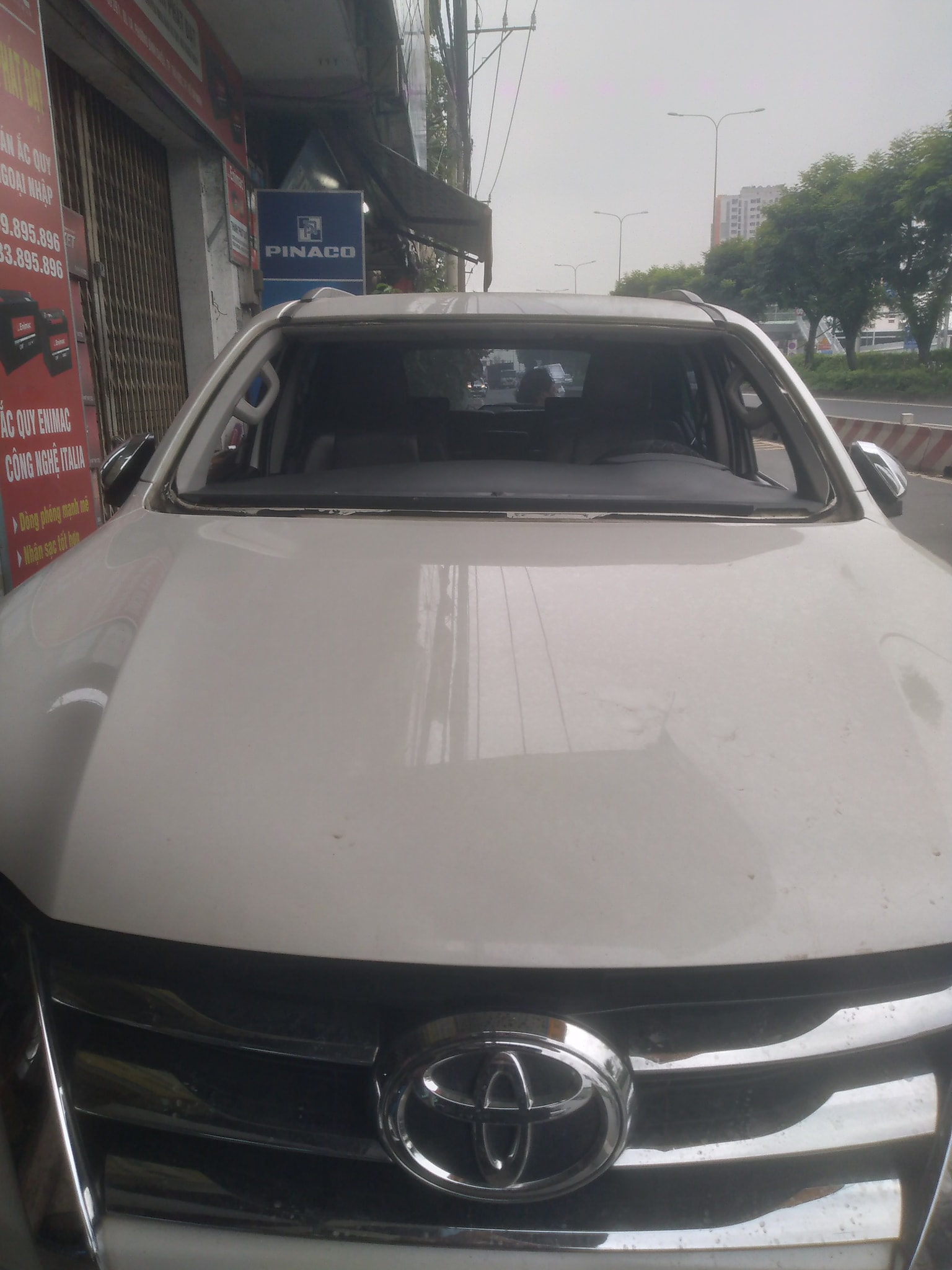 Thay Kính Ô Tô Quận 1 Thay Kính Ô Tô Quận 1