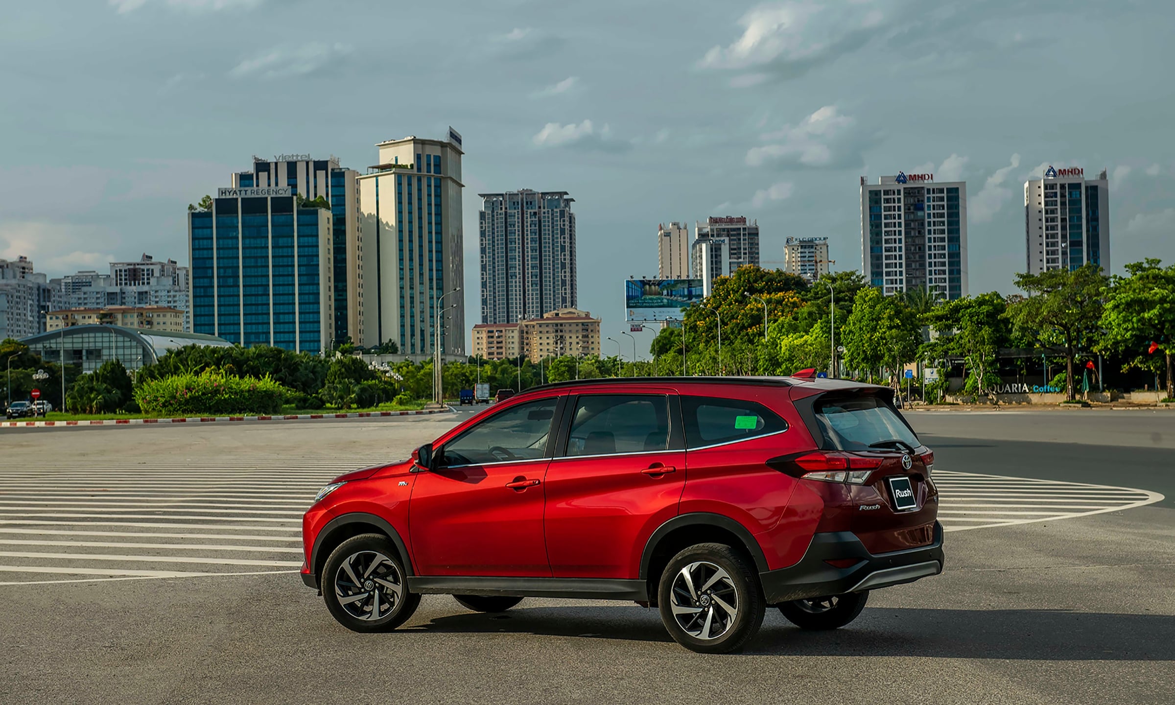 Thay Kính Chắn Gió Xe Ô tô Toyota Rush