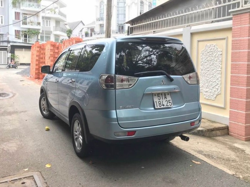 dich-vu-thay-kinh-chan-gio-xe-mitsubishi-zinger thay kính chắn gió xe Mitsubishi Zinger