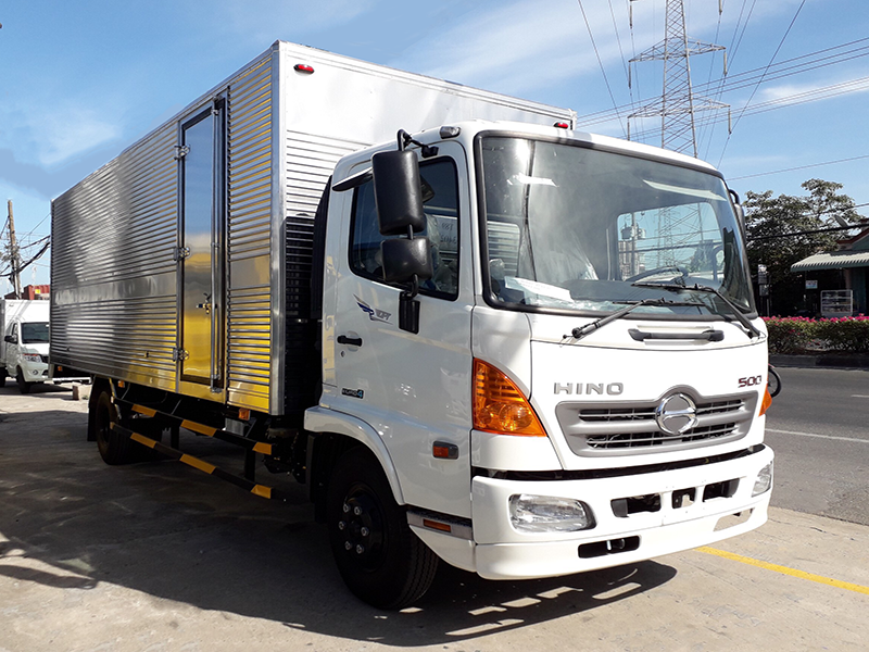 thay-kinh-chan-gio-xe-tai-hino-6-tan thay Kính chắn gió xe tải Hino 6 tấn