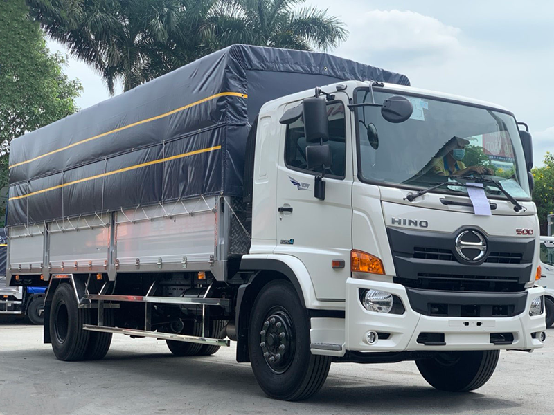thay-kinh-chan-gio-xe-tai-hino-8-tan thay Kính chắn gió xe tải Hino 8 tấn