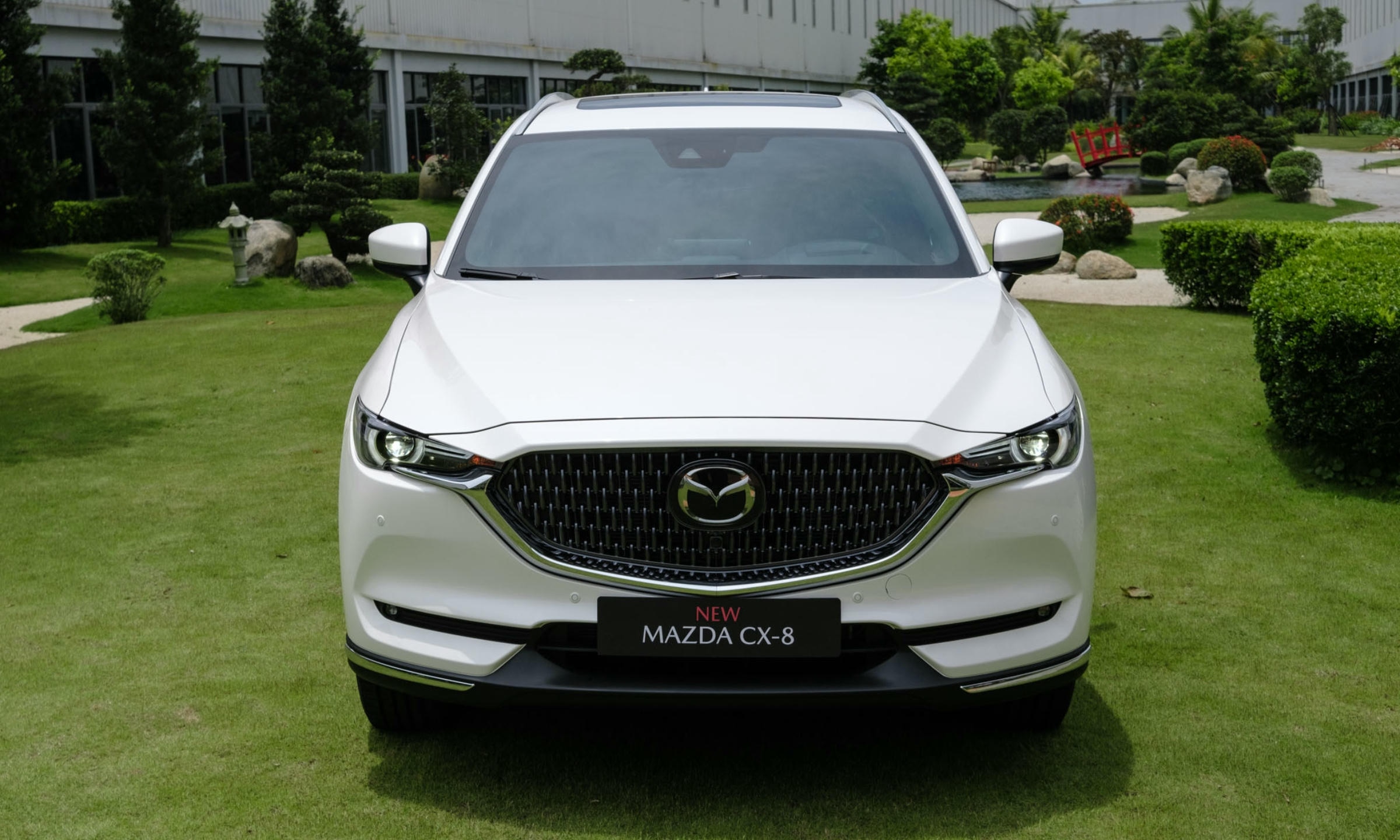 Thay Kính Chắn Gió Xe Mazda CX8