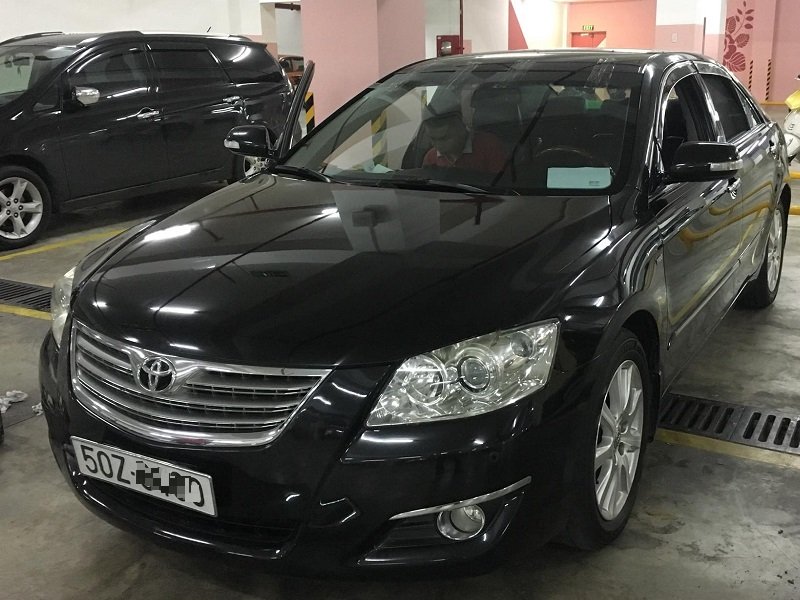 thay-kinh-chan-gio-xe-alphard-luxury-tan-noi-8 Dịch vụ thay kính chắn gió xe hơi tận nơi