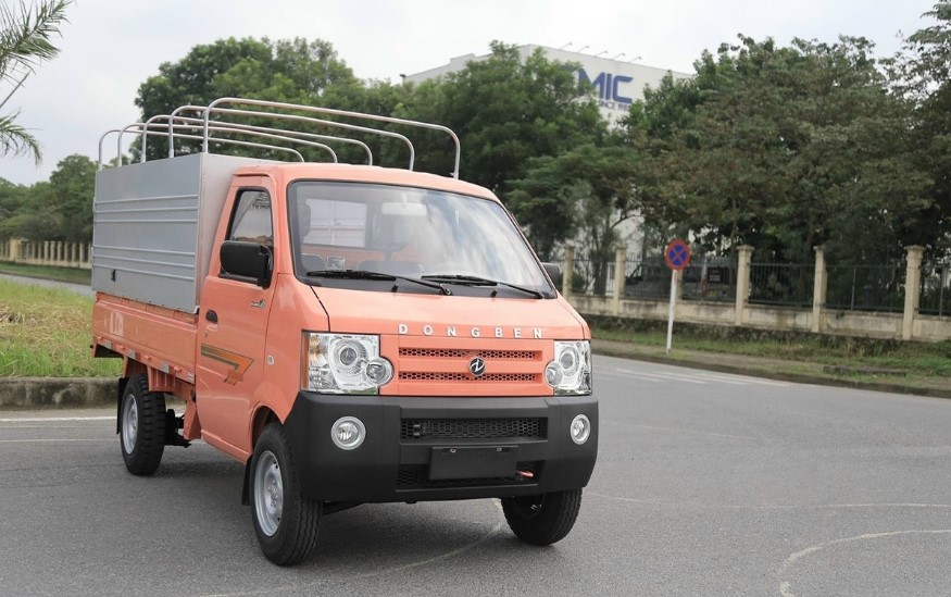 Thay kính chắn gió xe tải Dongben 870 kg