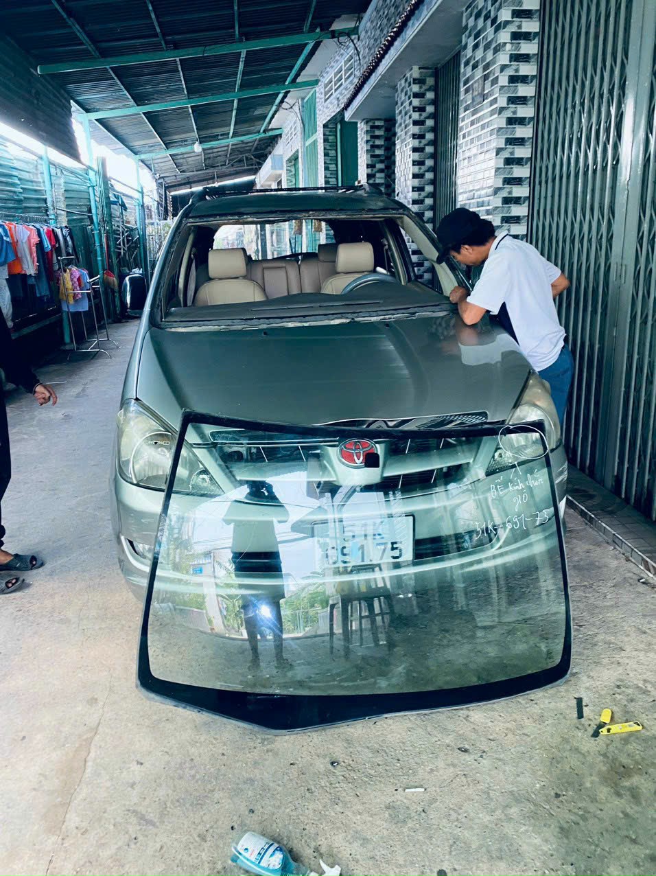 Thay Kính Ô Tô